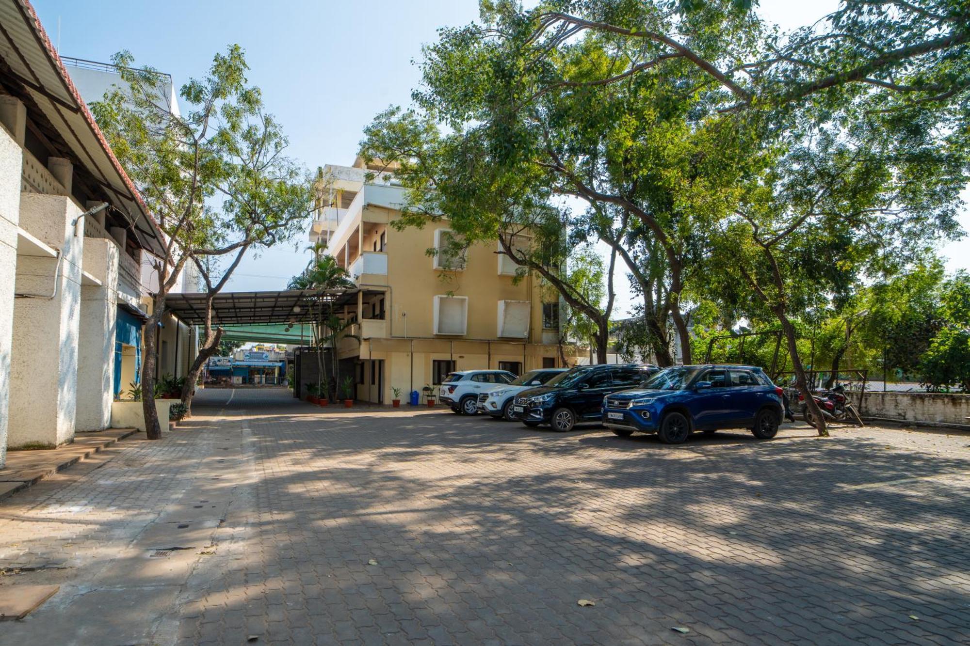 Yagappa Residency Hotel Thanjavur Exterior photo
